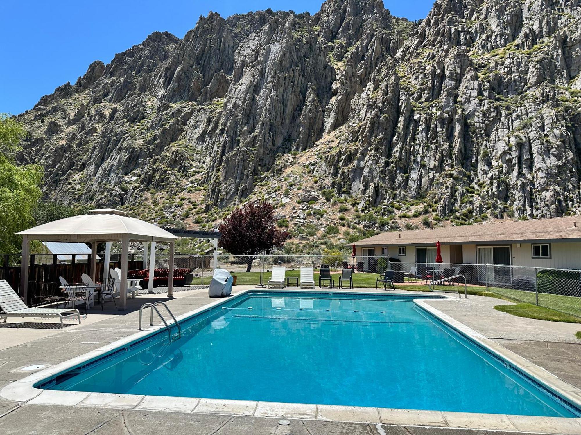Meadowcliff Lodge Coleville Exterior foto