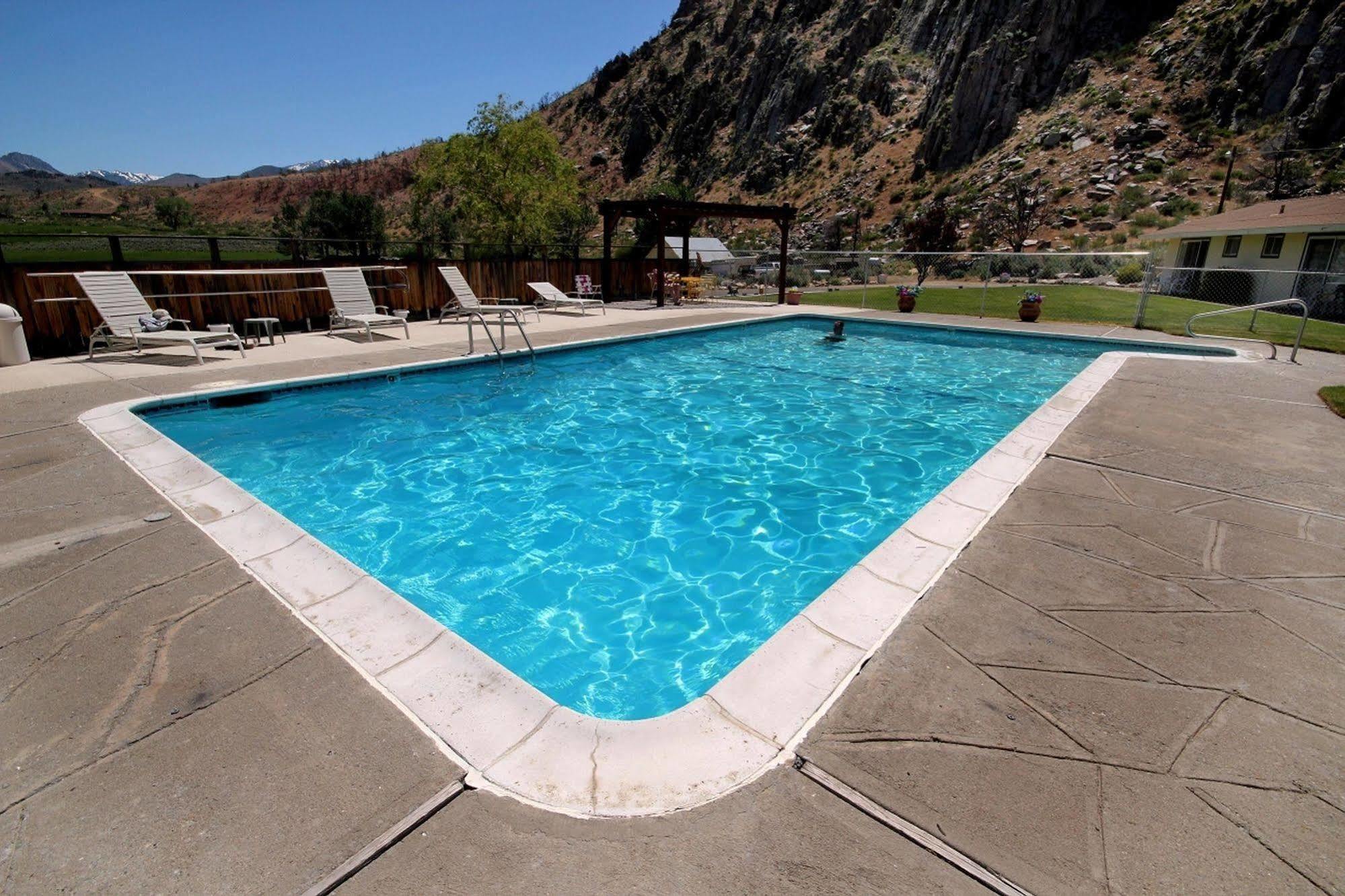 Meadowcliff Lodge Coleville Exterior foto
