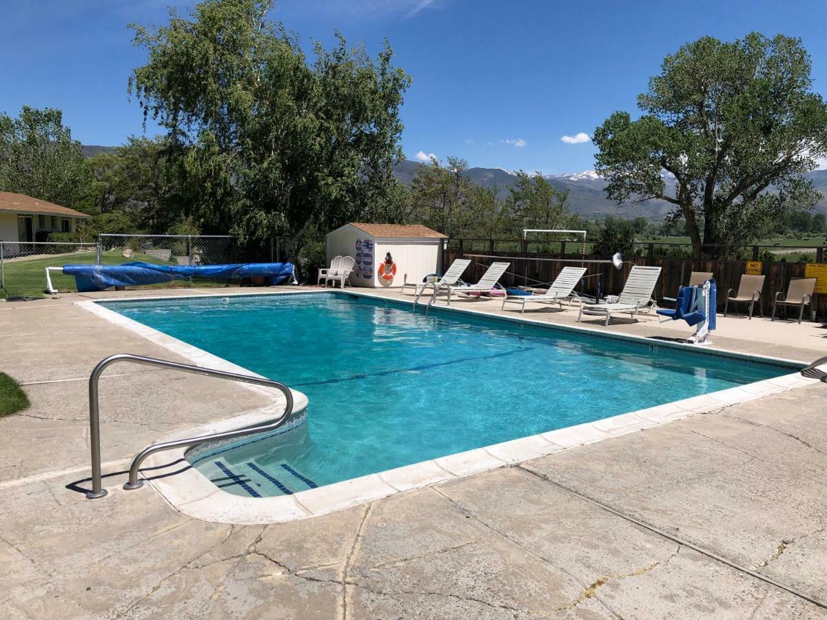 Meadowcliff Lodge Coleville Exterior foto